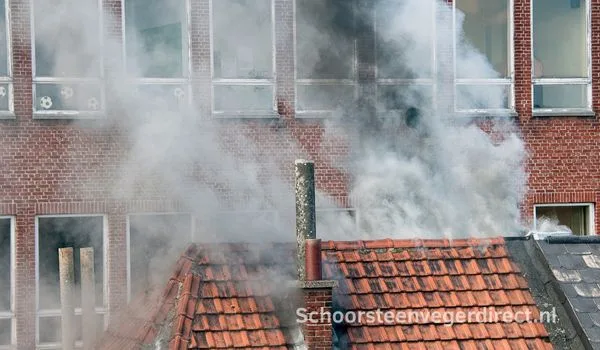 Creosoot valt naar beneden gevaarlijk